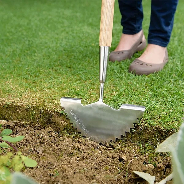 Kent & Stowe Stainless Steel Edging Iron 2 Kent & Stowe Stainless Steel Edging Iron - Image 2