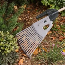 Kent & Stowe 3-in-1 Garden Rake 7 Kent & Stowe 3-in-1 Garden Rake -Garden Care Store 1193048 2